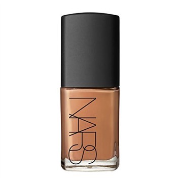 NARS - SHEER GLOW FOUNDATION - Cilde Sağlıklı Bir Işıltı ve Doğal Bir Canlılık Veren Saten Bitişli Fondöten
