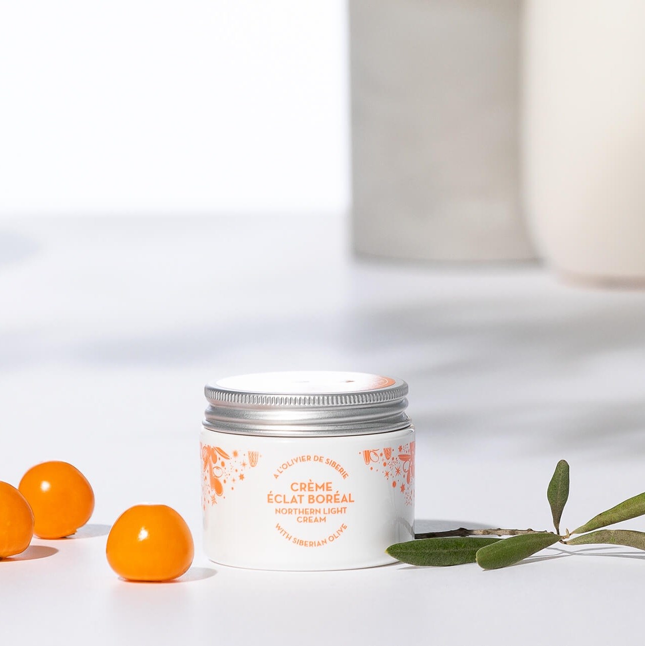NORTHERN LIGHT SMOOTHING CREAM 3