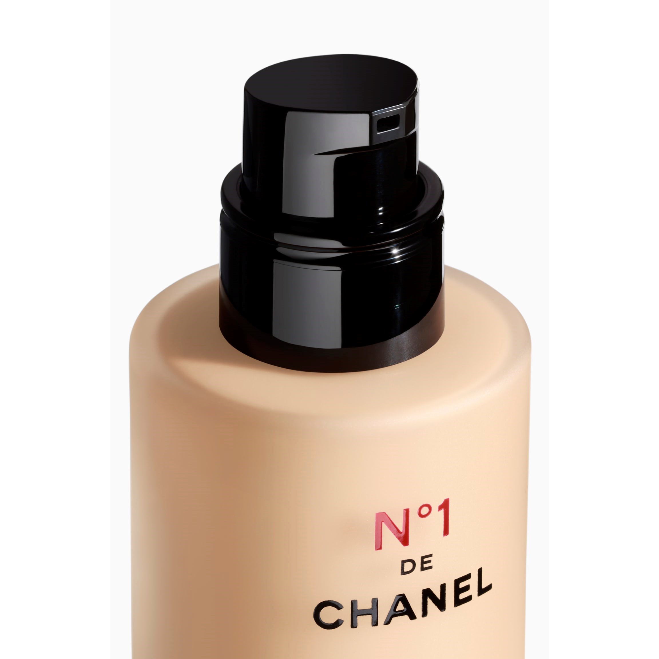 N°1 DE CHANEL REVITALIZING FOUNDATION 4