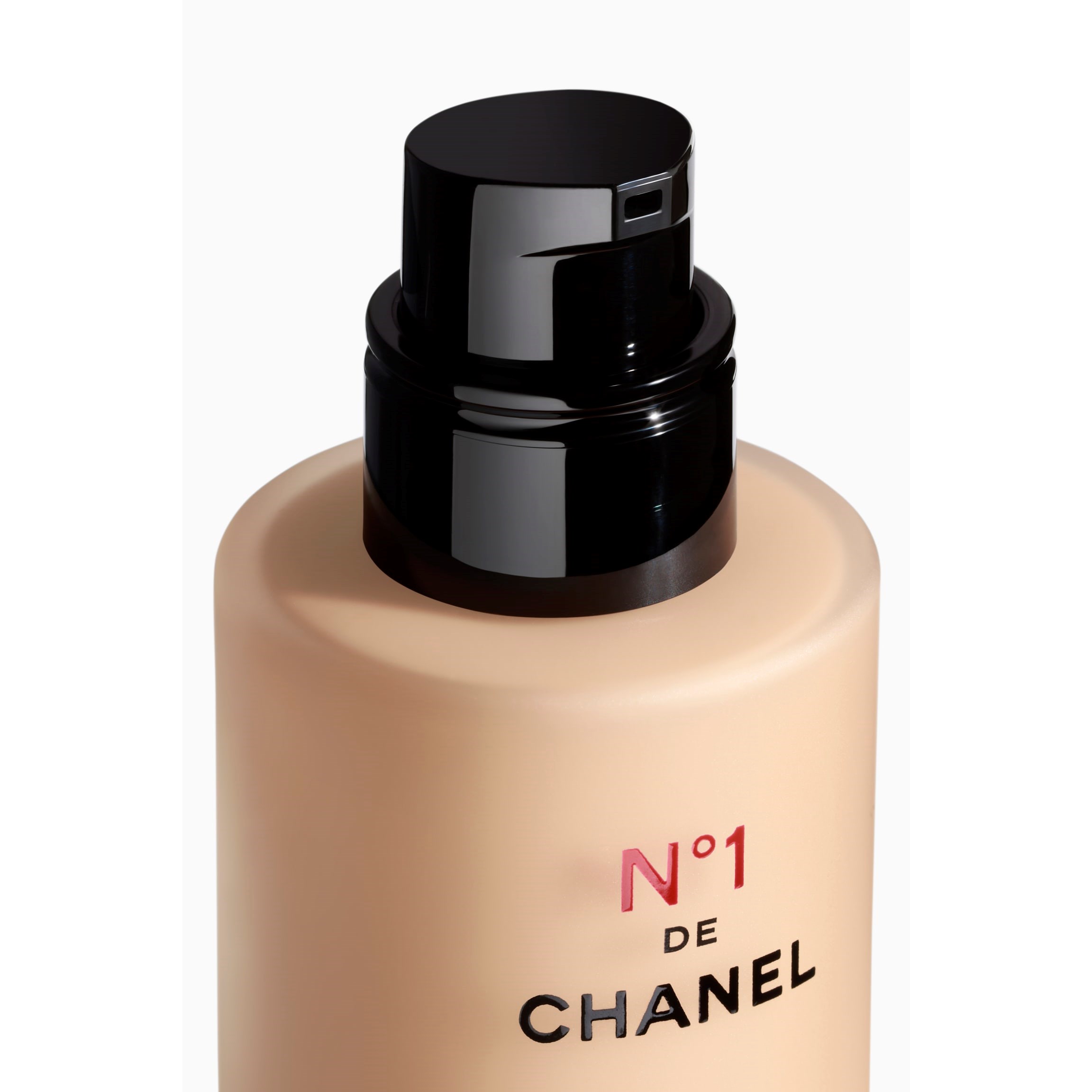 N°1 DE CHANEL REVITALIZING FOUNDATION 4