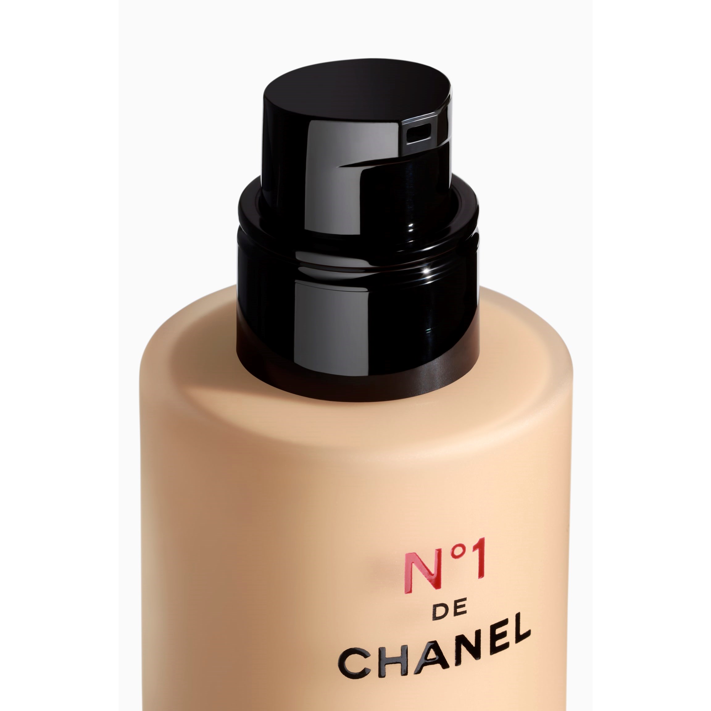N°1 DE CHANEL REVITALIZING FOUNDATION 4