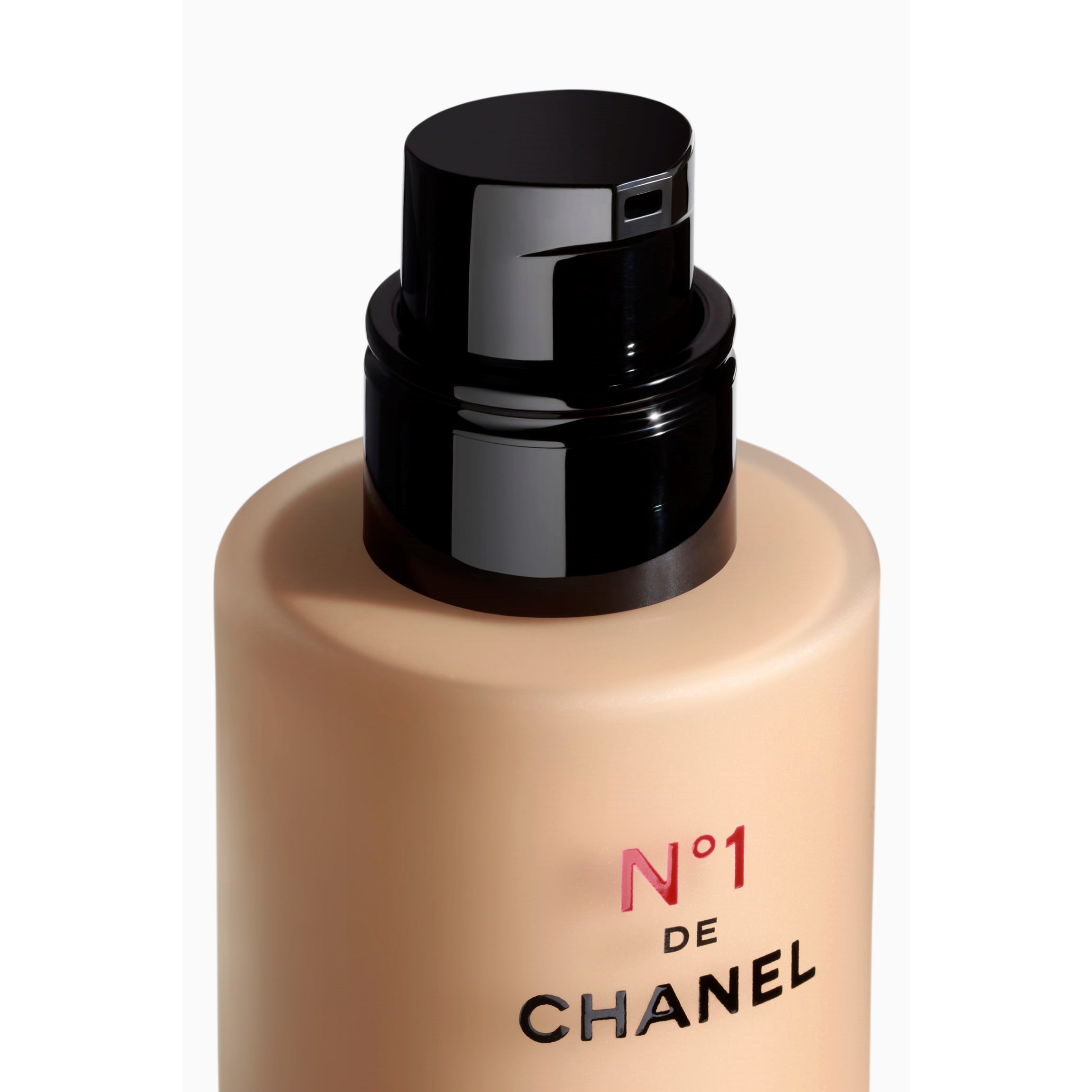 N°1 DE CHANEL REVITALIZING FOUNDATION 4