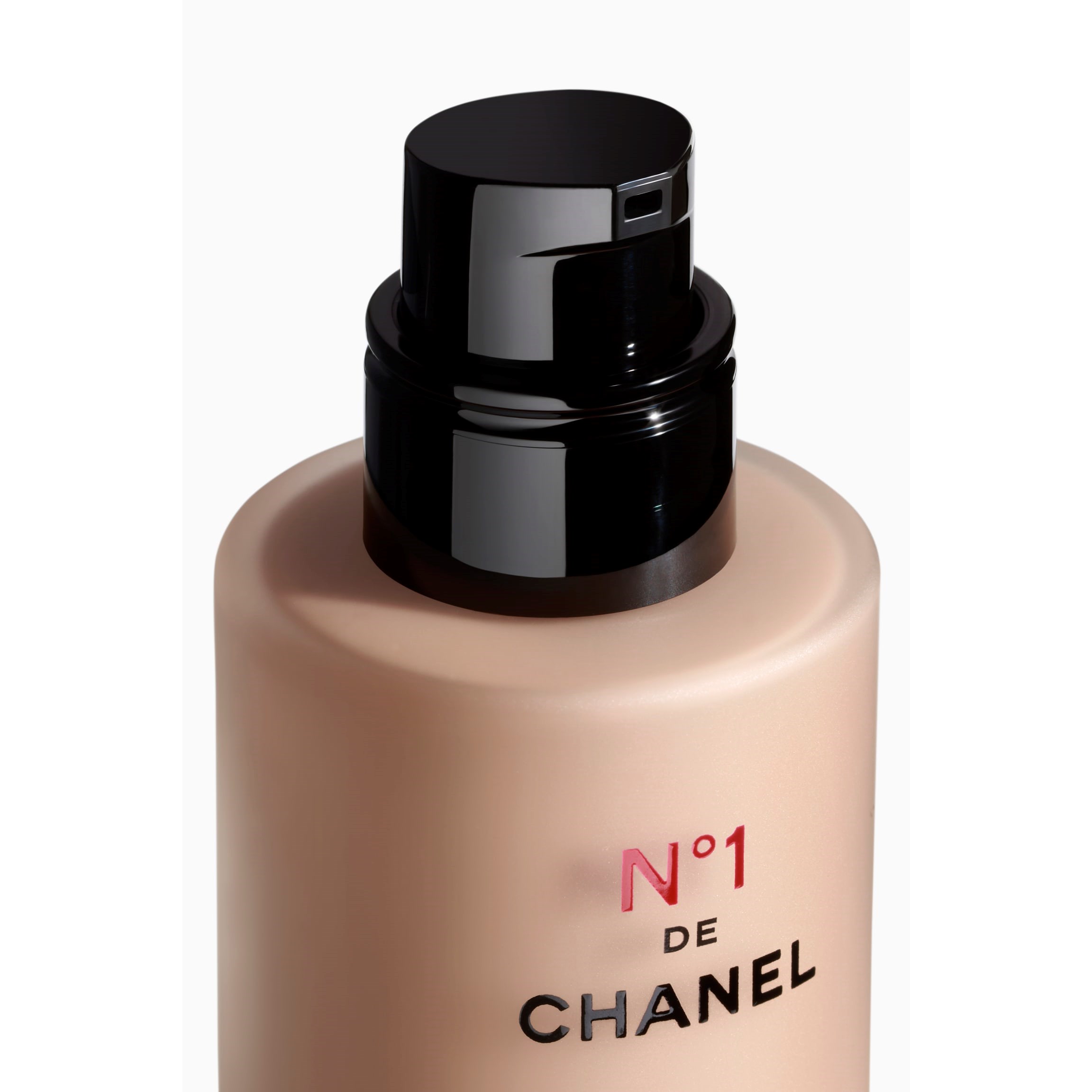 N°1 DE CHANEL REVITALIZING FOUNDATION 4