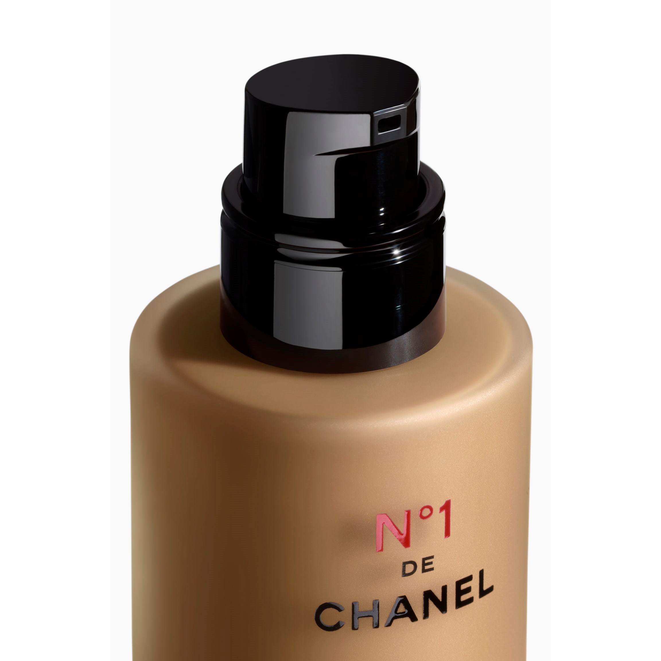 N°1 DE CHANEL REVITALIZING FOUNDATION 4