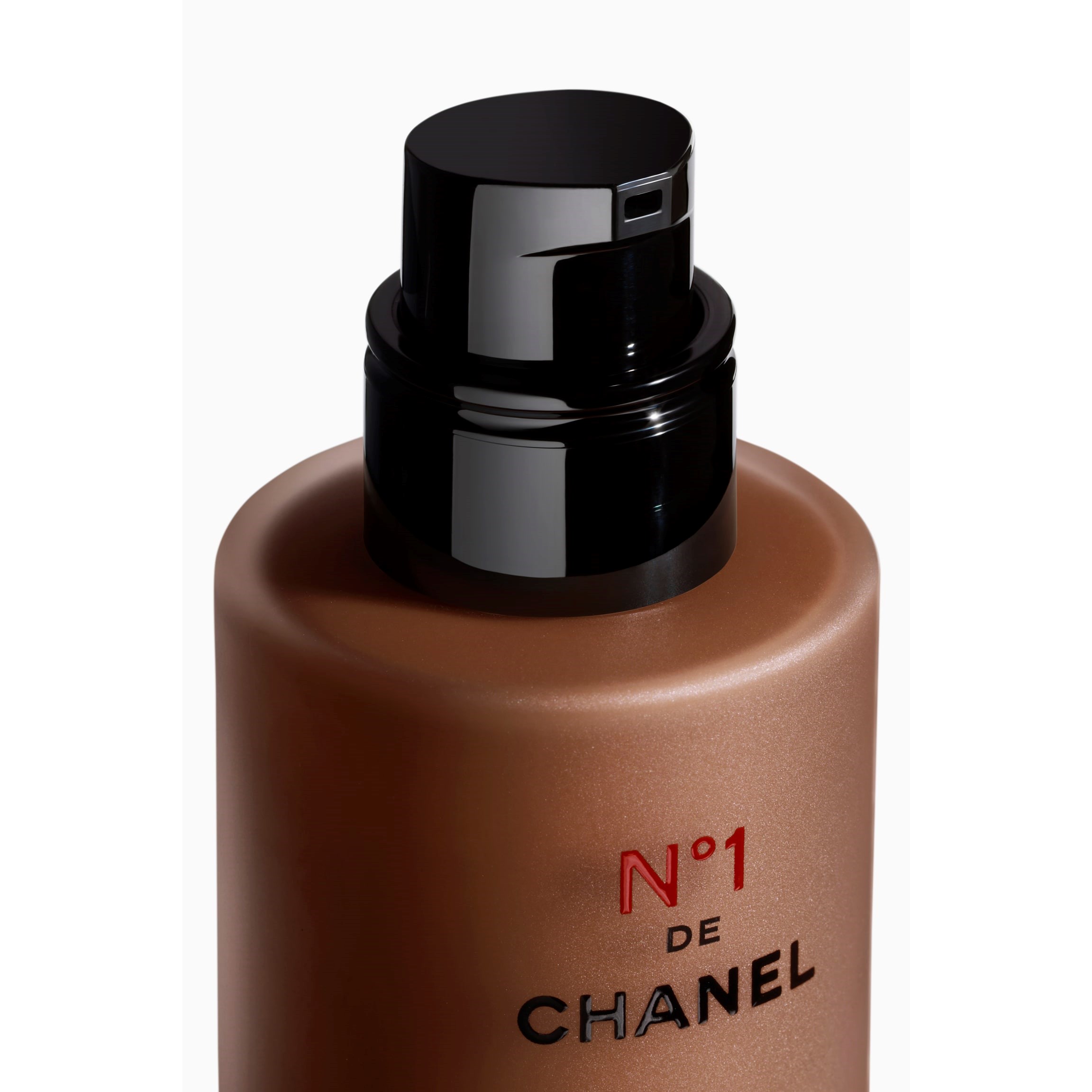 N°1 DE CHANEL REVITALIZING FOUNDATION 4