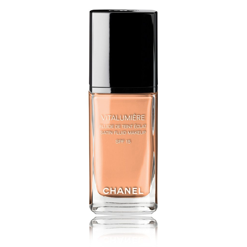 CHANEL - VITALUMIÈRE SATIN FLUID MAKEUP SPF 15 - Saten Bitişli Fondöten