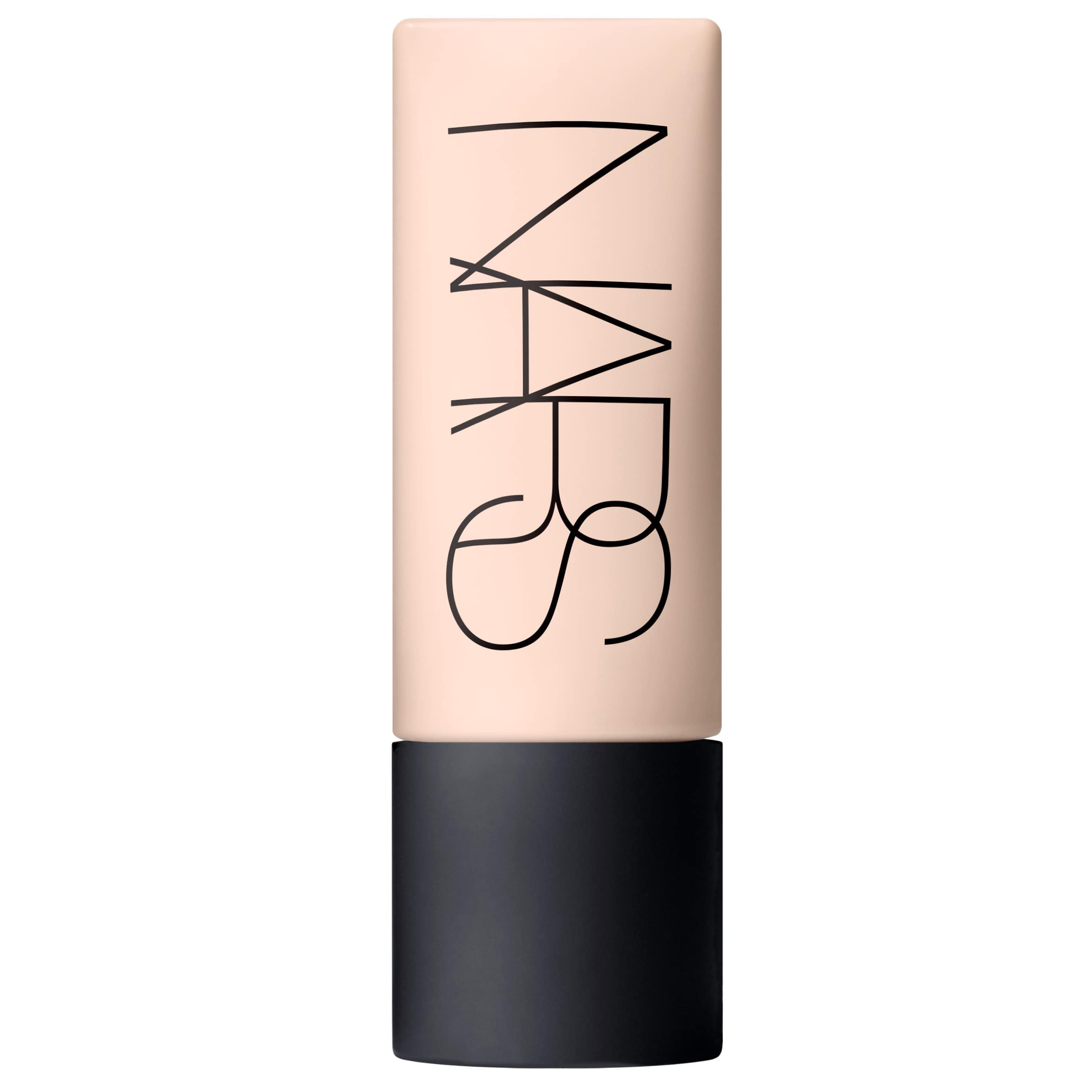 NARS - SOFT MATTE COMPLETE FOUNDATION - Yüksek Kapatıcılık Sağlayan, Pürüzsüz Ten Görünümü Veren Mat Bitişli Silgi Fondöten