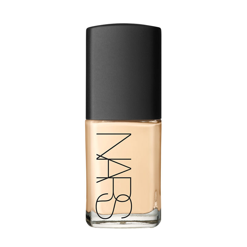 NARS - SHEER GLOW FOUNDATION - Cilde Sağlıklı Bir Işıltı ve Doğal Bir Canlılık Veren Saten Bitişli Fondöten