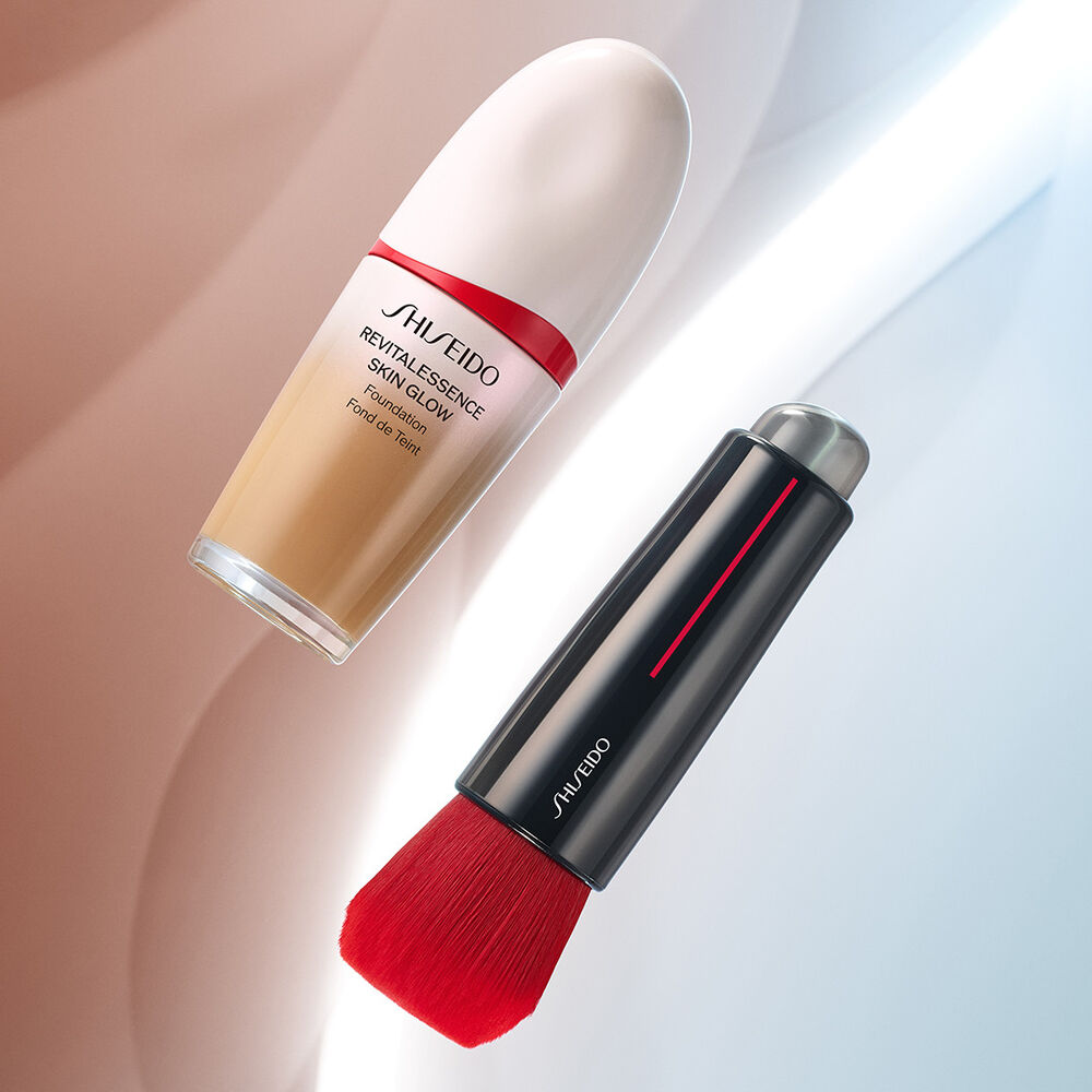 Shiseido Revitalessence Skin Glow Foundation Spf 30 Pa+++