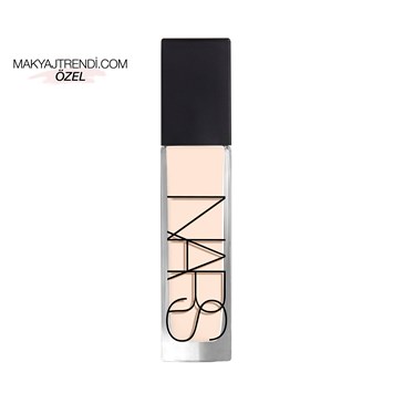 NARS - NATURAL RADIANT LONGWEAR FOUNDATION - Cildi Pürüzsüzleştiren, Parlak Bitişli, İkinci Ten Etkisi Yaratan Fondöten